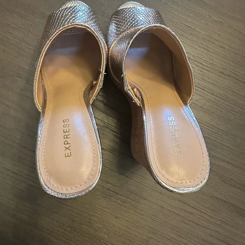 Wedges - Picture 3 of 3